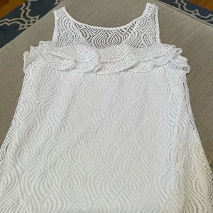 Like new, white sleeveless shirt